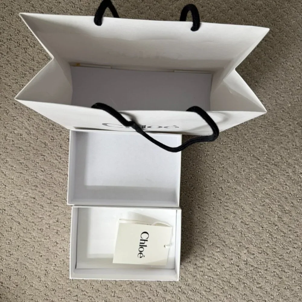 Chloe Gift Bag & Box Organize Closet